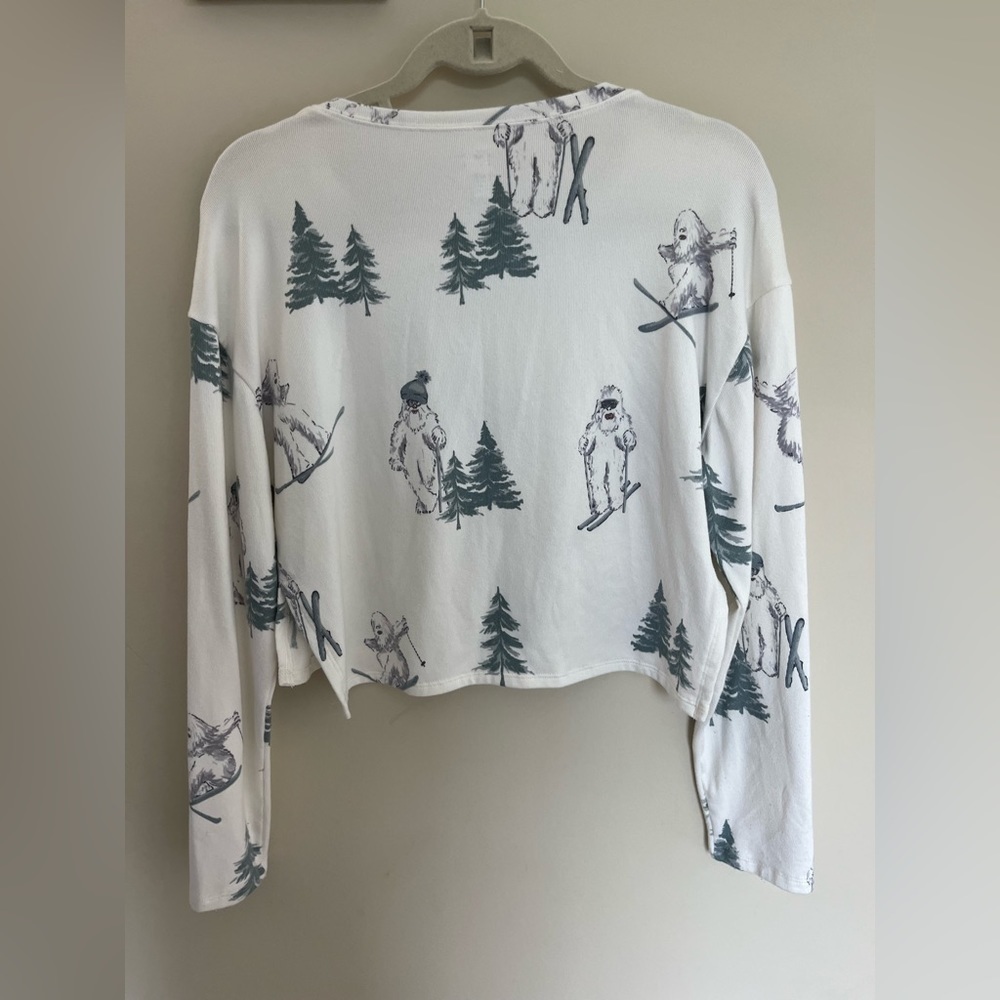 Gilly Hicks Super Soft Ski Print Crop Sweatshirt size XS